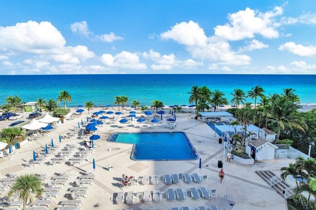 Foto del edificio - 2030 S Ocean Dr