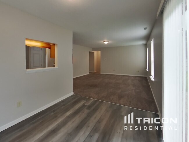Foto del edificio - 2066 Ferdinand Ct