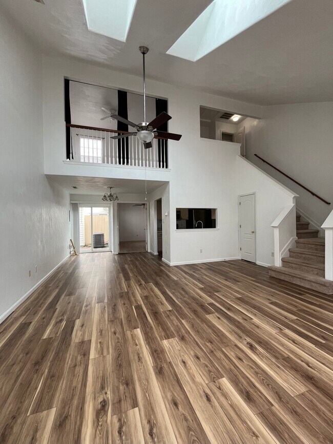 Foto del edificio - 4609 Olde Stone Way