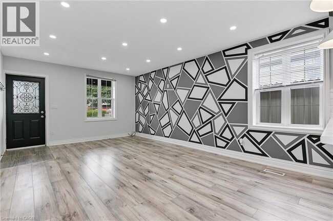 Building Photo - 54 Craigmiller Ave