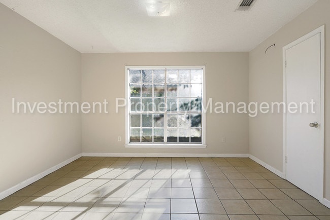 Building Photo - 10510 Stanley Aubin Ln
