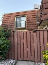 Building Photo - 5236 Cedarbend Dr