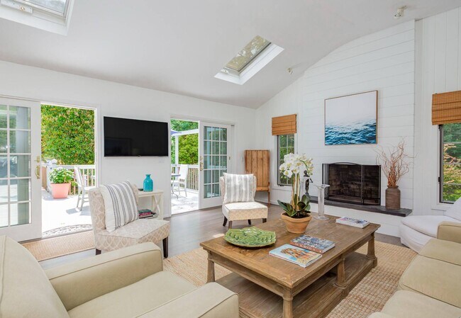 Foto del edificio - 25 High Point Rd