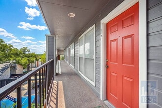 Building Photo - 2804 Rio Grande St