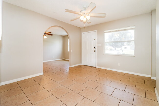 Building Photo - 4348 Trout Dr SE