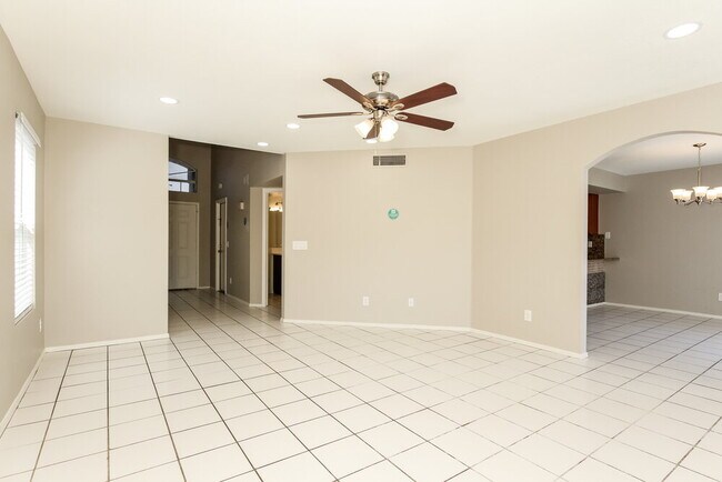 Foto del edificio - 7631 W Cinnabar Ave