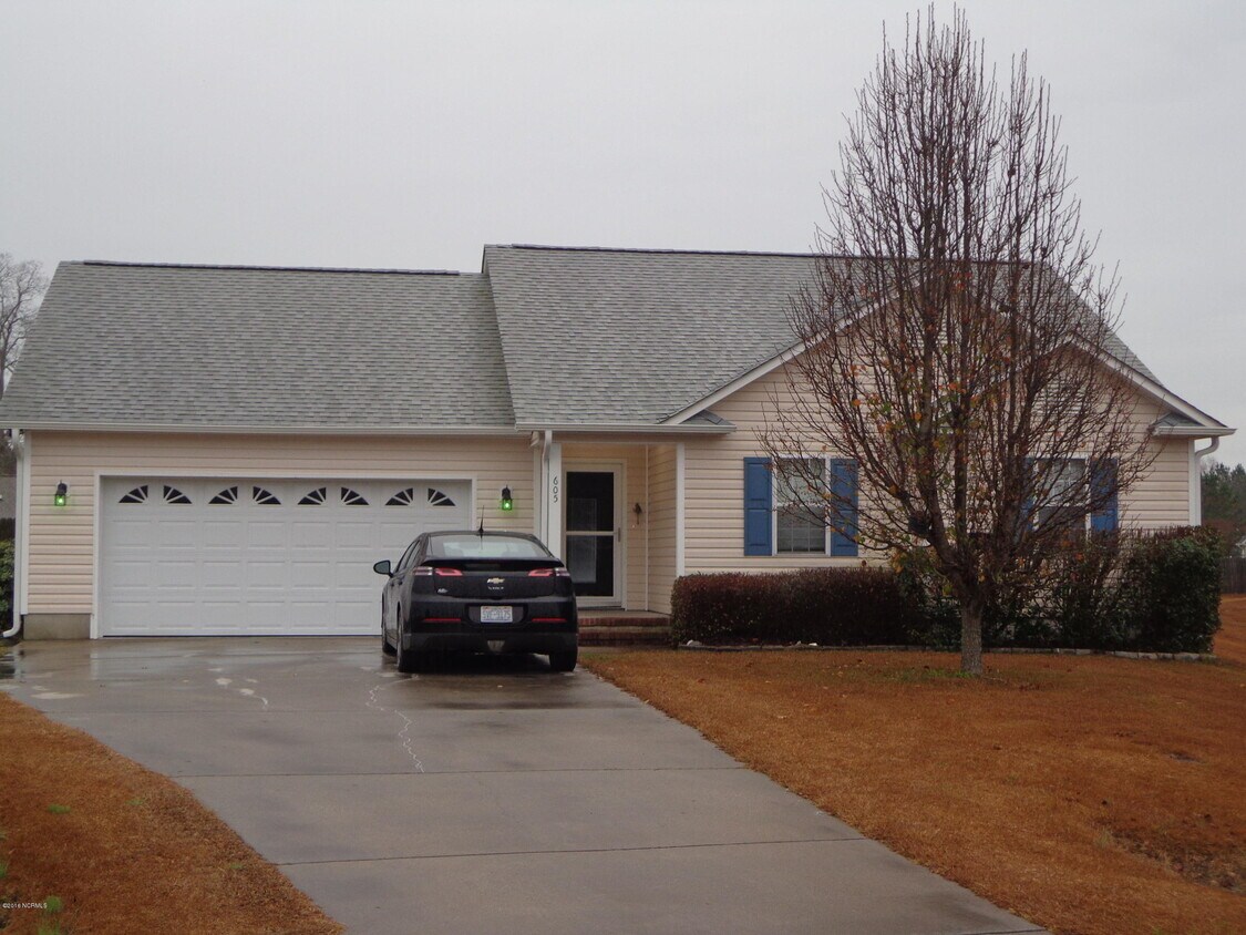 605 Bridle Ct, Swansboro, NC 28584 House Rental in Swansboro, NC
