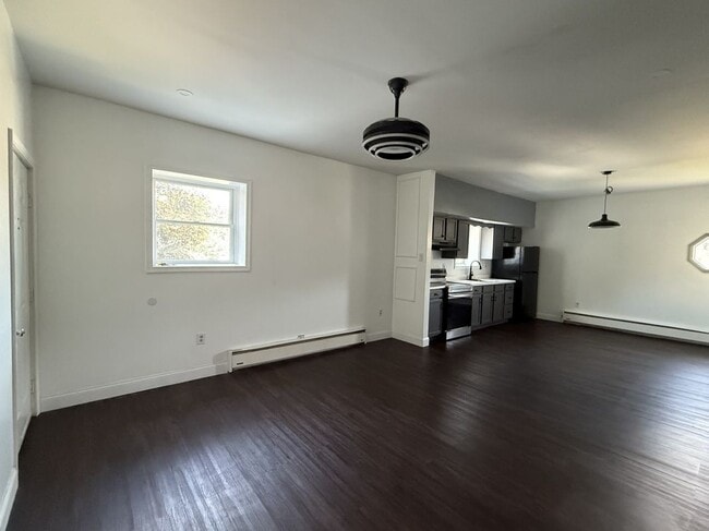 Building Photo - 132 E Main St Building Photo - 132 E Main St