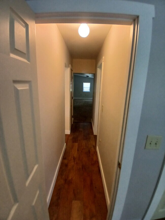 Foto del edificio - 1340 Stone Glen Rd