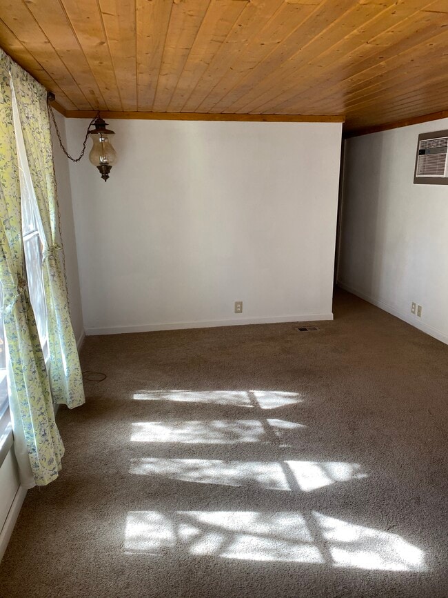 Sala de estar - 808 N Easy St