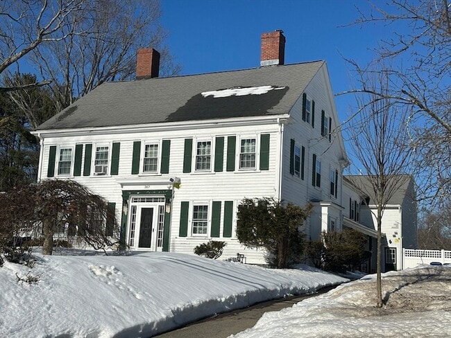 Photo - 367 Maple St House