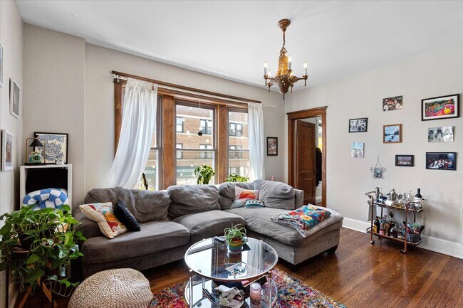 Foto del edificio - 4000 N Southport Ave