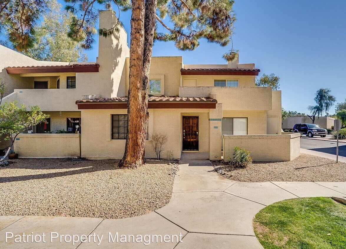 Primary Photo - 2020 W Union Hills Dr