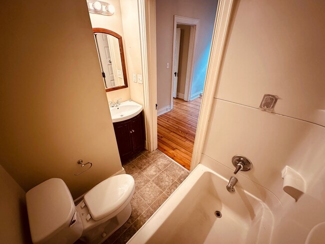 bathroom - 25 N Beaver St