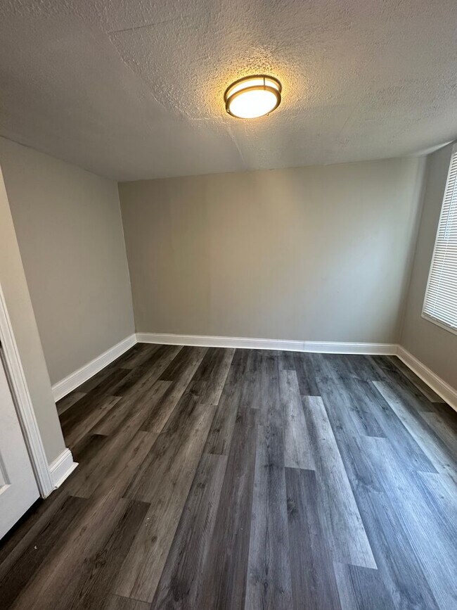 Foto del edificio - 8000 Blueberry Ln