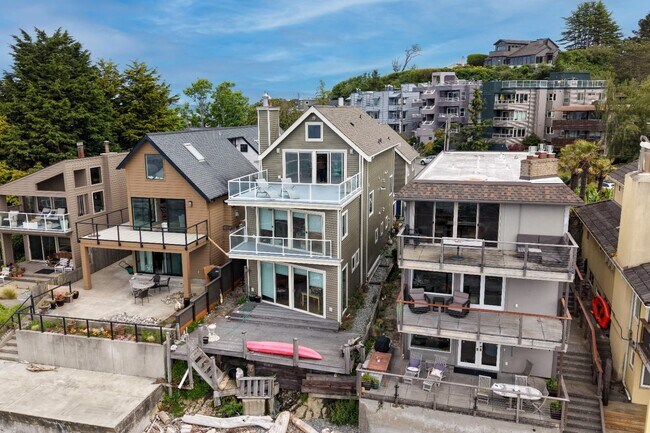 Foto del edificio - 3221 Alki Ave SW