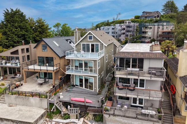 Photo - 3221 Alki Ave SW House