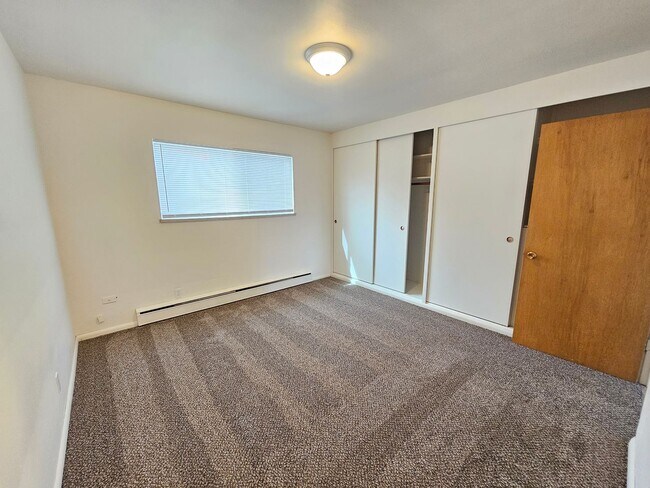 Foto del edificio - Newly Renovated One Bedroom Apartment- FREE rent for the month of July!