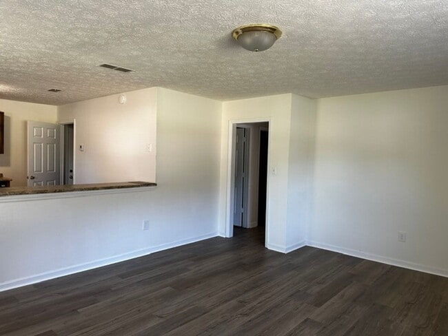 Photo - 127/129 Lake Pl Apartment