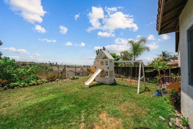 Building Photo - 1072 Volcano Creek Road