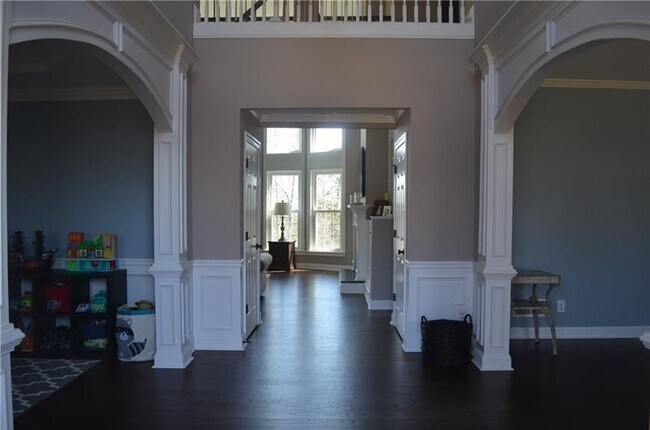 Building Photo - 6252 Creekstone Path