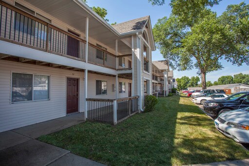 Building Photo - 1813 Bennett Dr