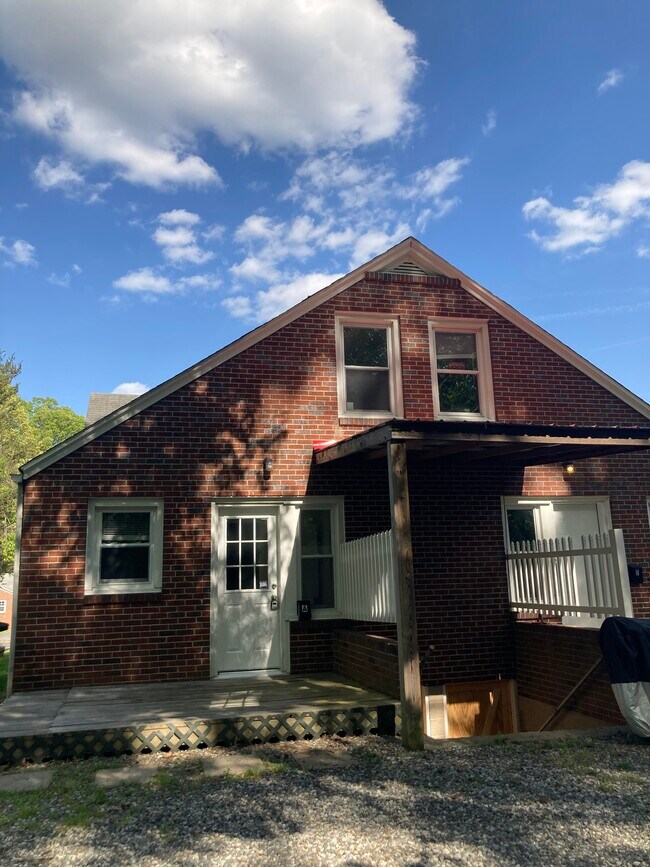 Entrance to each side of the duplex - 3600 S Main St