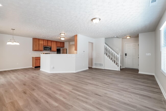 Building Photo - 5739 Stonepath Dr