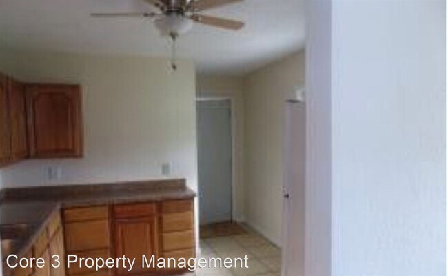 Building Photo - 3 br, 1 bath House - 1832 Greentree