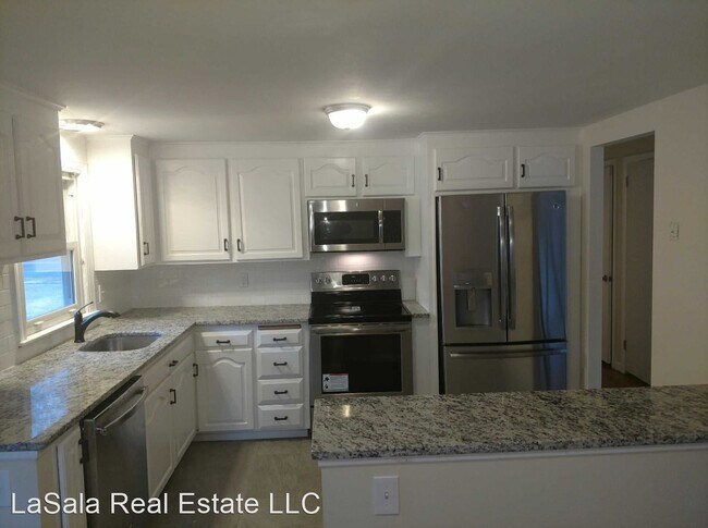 Building Photo - 3 br, 2 bath House - 61 Berkshire Rd.