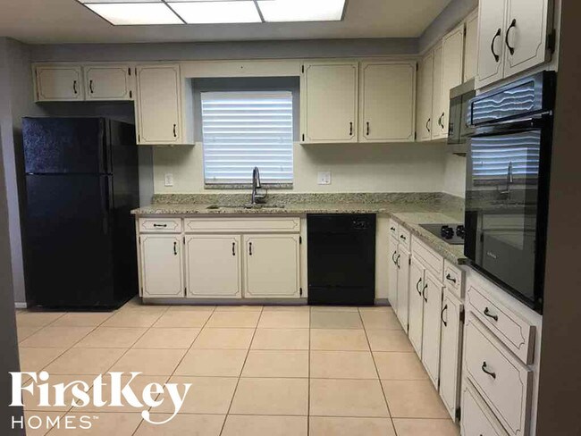Building Photo - 7314 Bimini Dr