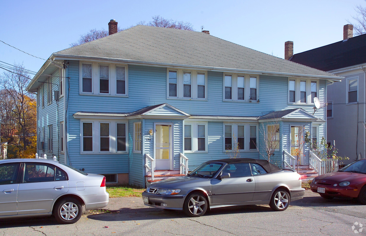 Building Photo - 134-136 Old Colony Ave