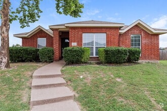 Building Photo - 605 Canyon Pl