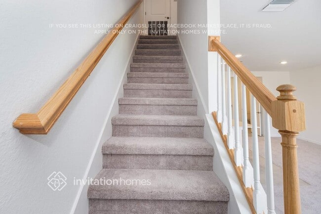 Foto del edificio - 2596 Riverfield Rd