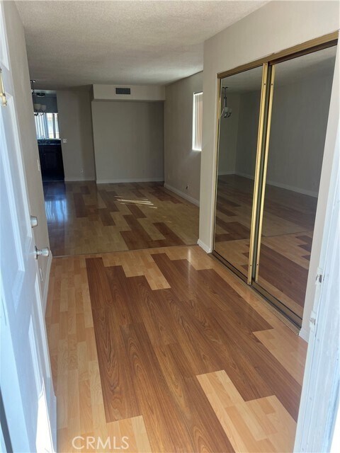 Foto del edificio - 822 E Lomita Ave