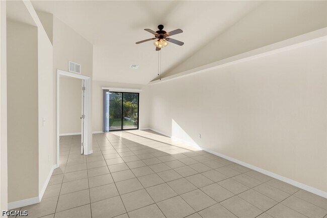 Foto del edificio - 4623 SW 7th Pl