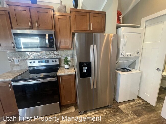 Building Photo - 1 br, 1 bath House - 4400 W STATE ST 61 A