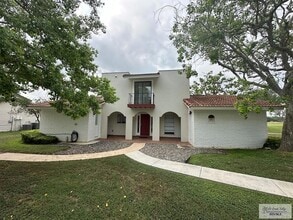 Building Photo - 215 Zapata Ave