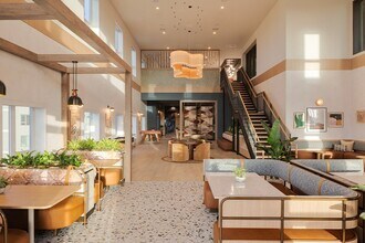 Building Photo - Paxton