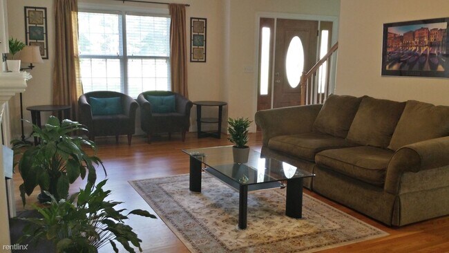 Foto del edificio - 3 br, 2.5 bath House - 7705 Perthshire Dr