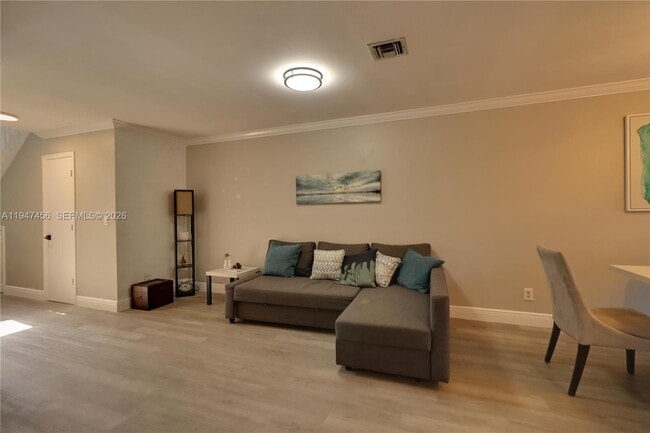 Building Photo - 2149 Discovery Cir W