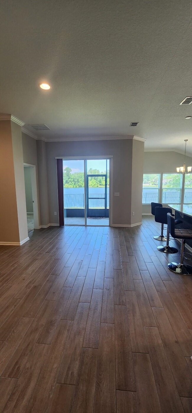 Foto del edificio - 226 Lost Lake Dr