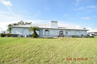 Building Photo - 23223 Club Villas Dr