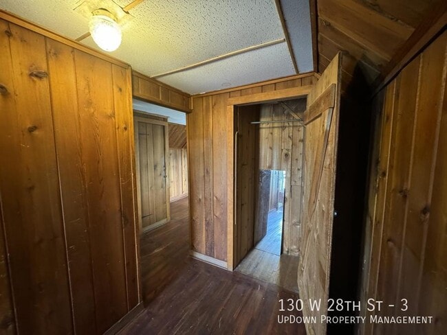 Building Photo - 130 W 28th St
