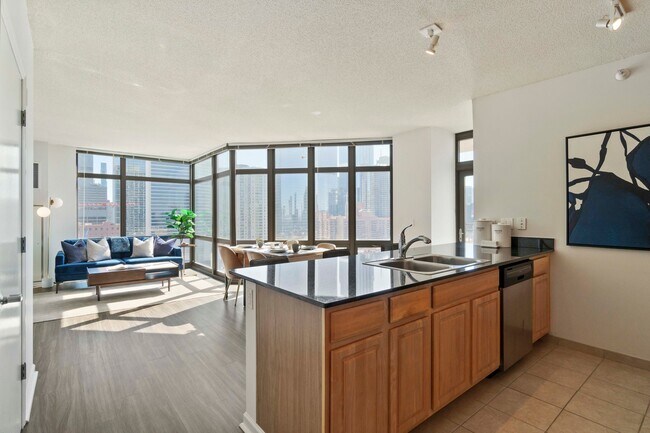 Foto del edificio - 360 N Desplaines St