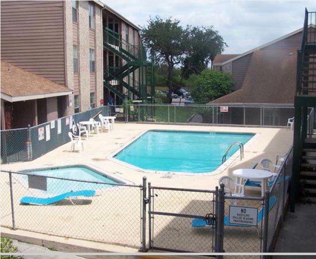 Piscina - SouthFork Apartments