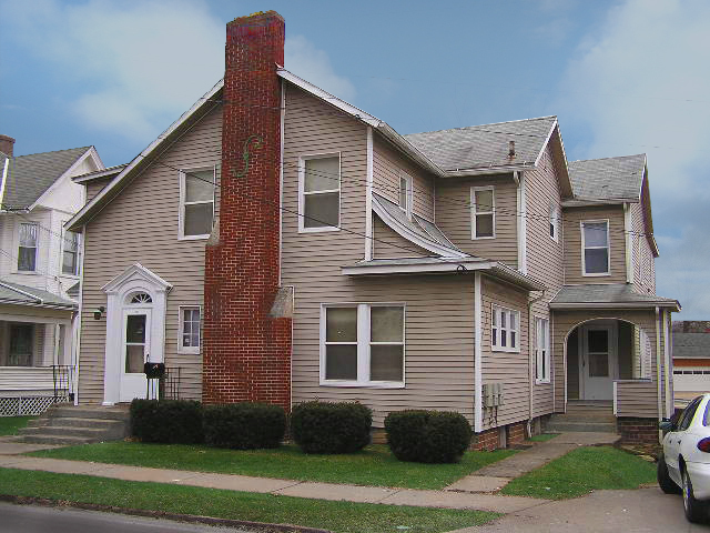 Foto principal - 159 E State St