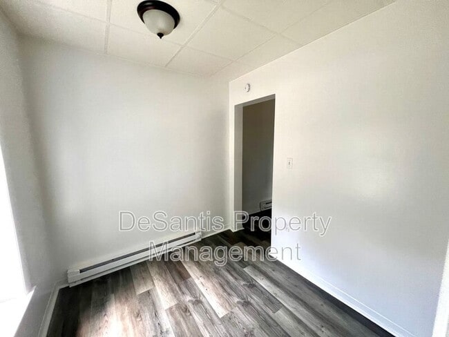 Building Photo - 505 Dawson Ave