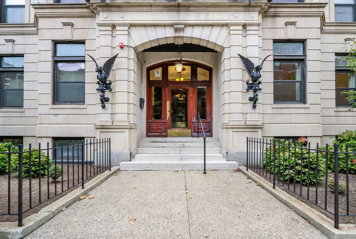 Commonwealth Manor Apartments in Allston, MA