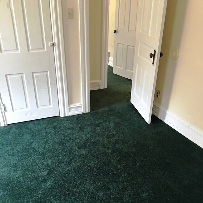 Dormitorio - Unidad B - 180 S Jones St